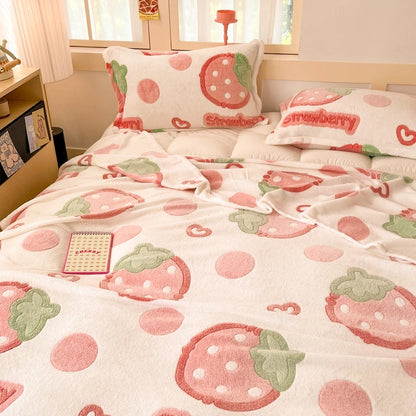 Cute Strawberry Dreams 🍓✨ Cozy Flannel Blanket for Kids - Perfect for Cuddles & Adventures! 🌟🛋️ - Pixie Quill