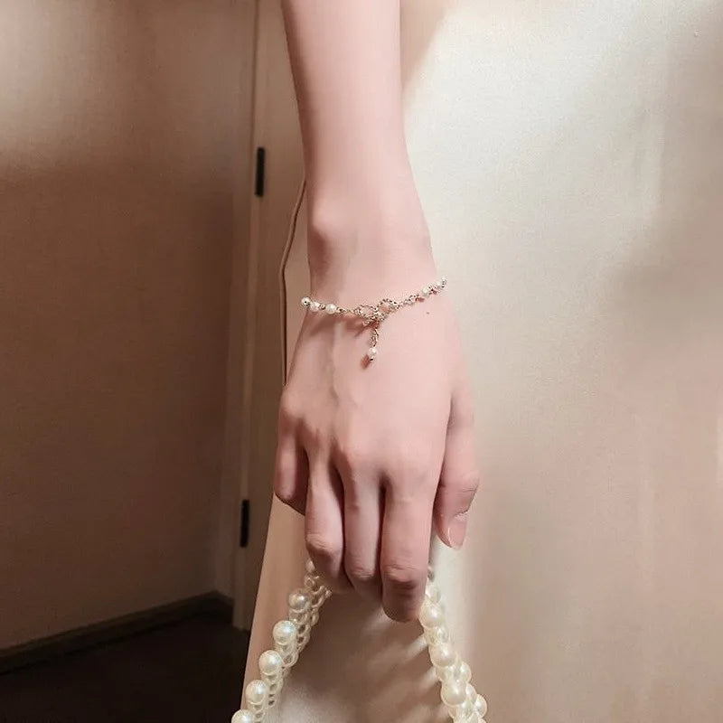Sweet Korean Imitation Pearl Link Chain Bracelet For Women Girl Elegant Charm Crystal Bowknot Bow Jewelry Female Party Gifts