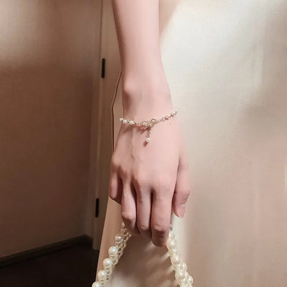 Sweet Korean Imitation Pearl Link Chain Bracelet For Women Girl Elegant Charm Crystal Bowknot Bow Jewelry Female Party Gifts