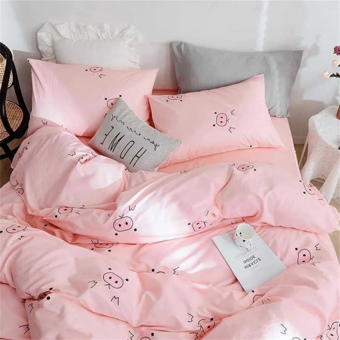 Kawaii Piggy Dreams Bedding Set 🐷💖 Cozy Microfiber Duvet Cover & Pillowcases for Sweet Slumbers! 🌙✨