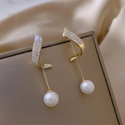 🌸 Adorable Pearl Bow Dangle Earrings 🎀 - Playful Vintage Charm for Fashionistas! 💖 Ideal for Celebrations & Sweet Surprises! 🎊 - Pixie Quill