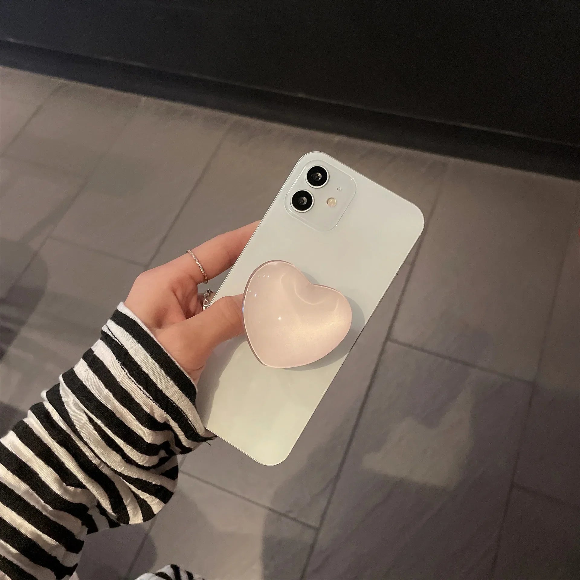 Phone Holder Popular Socket Griptok Finger Grip Bracket Stand Love Heart Ins Style Cute Poping Pink White Cellphone Accessory - Pixie Quill