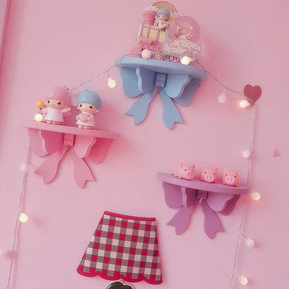 Kawaii Pink Bow Wooden Wall Shelf 🌸✨ | Cute Girly Cosmetic Rack for Heartfelt Room Decor 💖🏡