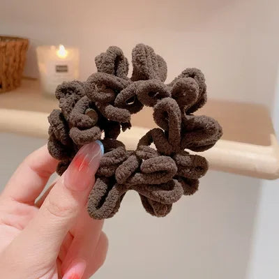 Kawaii Soft Plush Pompom Hair Ties for Girls & Women 🎀✨ - Cute Elastic Hair Bands for Winter Fashion! 🌟💖