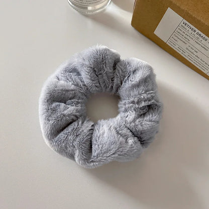 Kawaii Soft Plush Pompom Hair Ties for Girls & Women 🎀✨ - Cute Elastic Hair Bands for Winter Fashion! 🌟💖