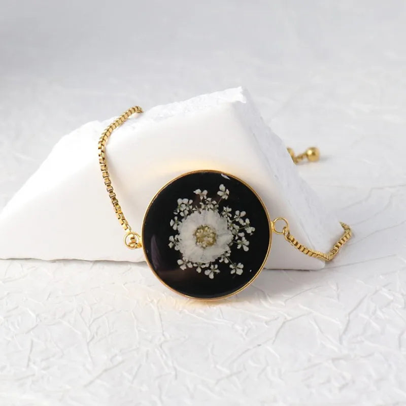 Unique Epoxy Resin Blue Flower Bracelets Elegant Pressed Flower Pendant Adjustable Chain Bracelets Wholesale Cute Charm Bracelet