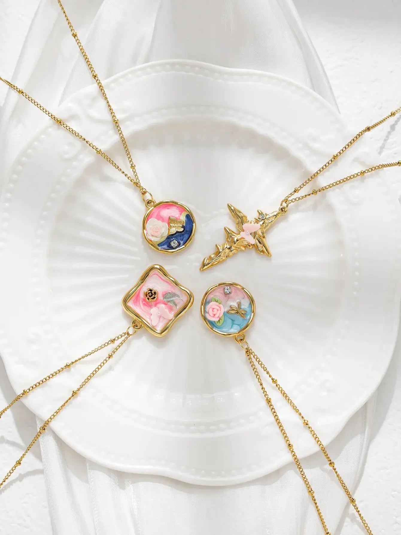 Women's Stainless Steel Gold Necklace With Pearl Zircon Flower Pendant Dripping Enamel Art Jewelry 💖🌸