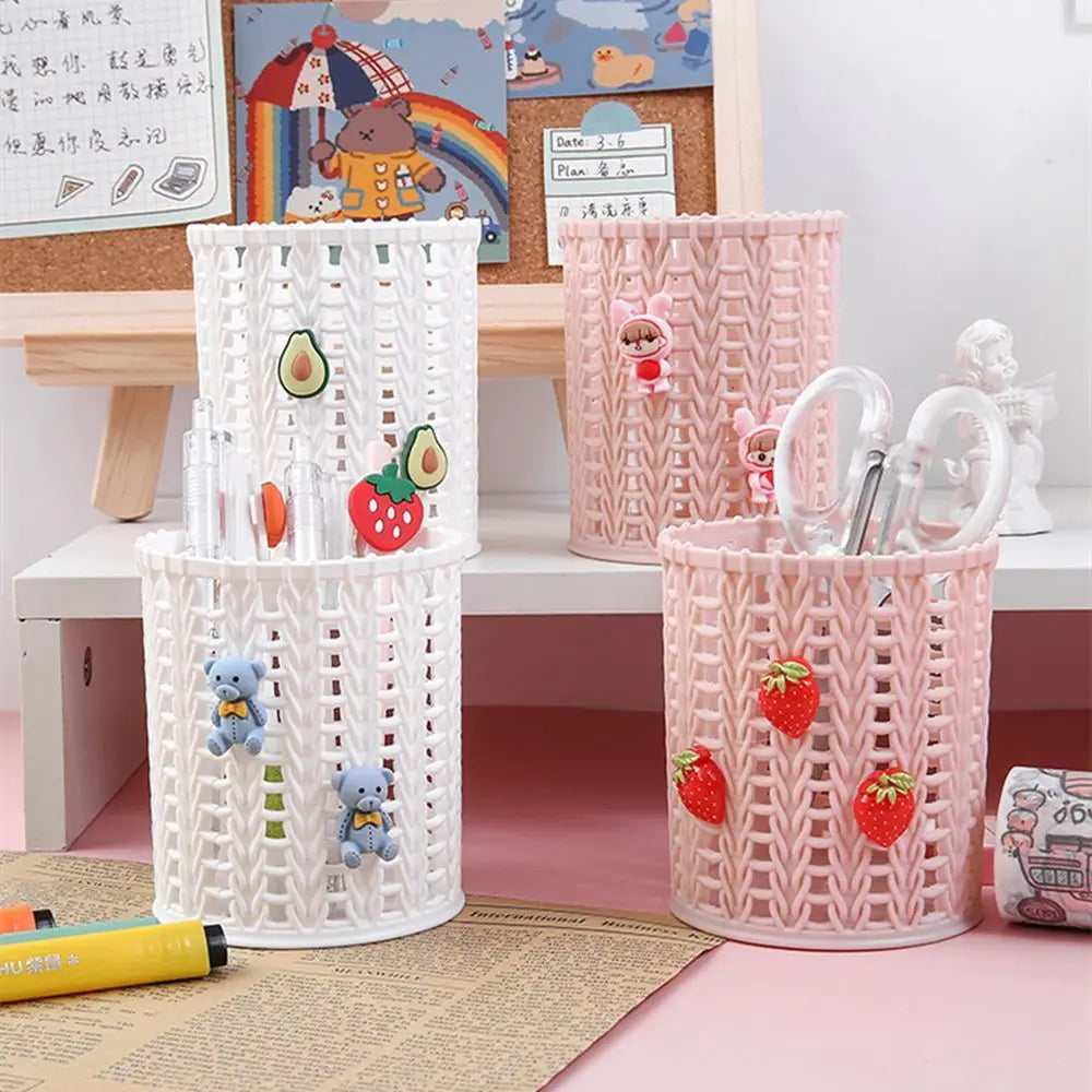 Kawaii Cartoon Vine Pen Holder 🌿✨ Cute Makeup Brush & Stationery Organizer for Students 🎨🖊️