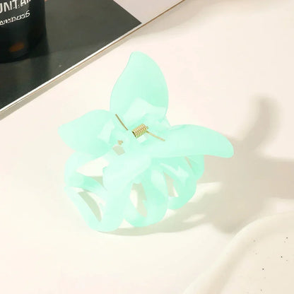 Kawaii Sweet Butterfly Hair Clip 🦋✨ | Adorable Solid Color Shark Clip for Girls' Hairstyles 🌈💕