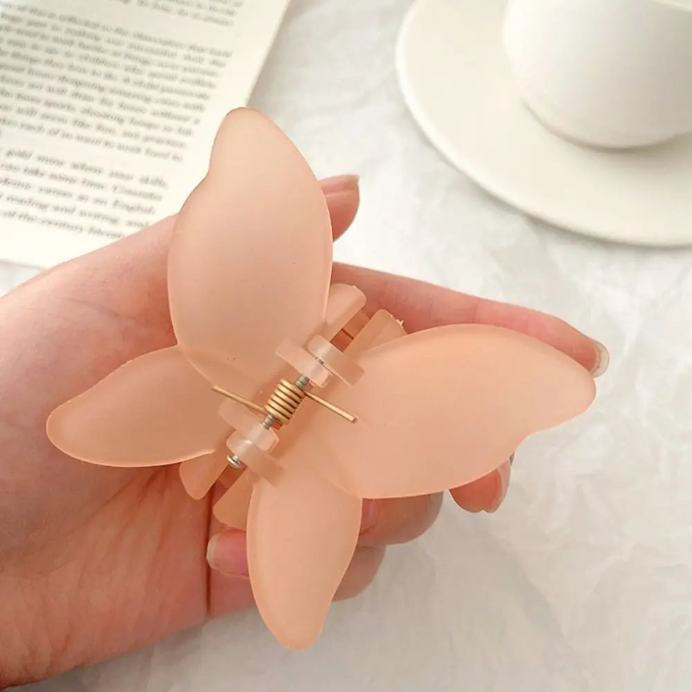 Kawaii Butterfly Acrylic Hair Claw Clip 🦋✨ | Colorful Matte Gradient Hairpin for Sweet Styles 🌈💖