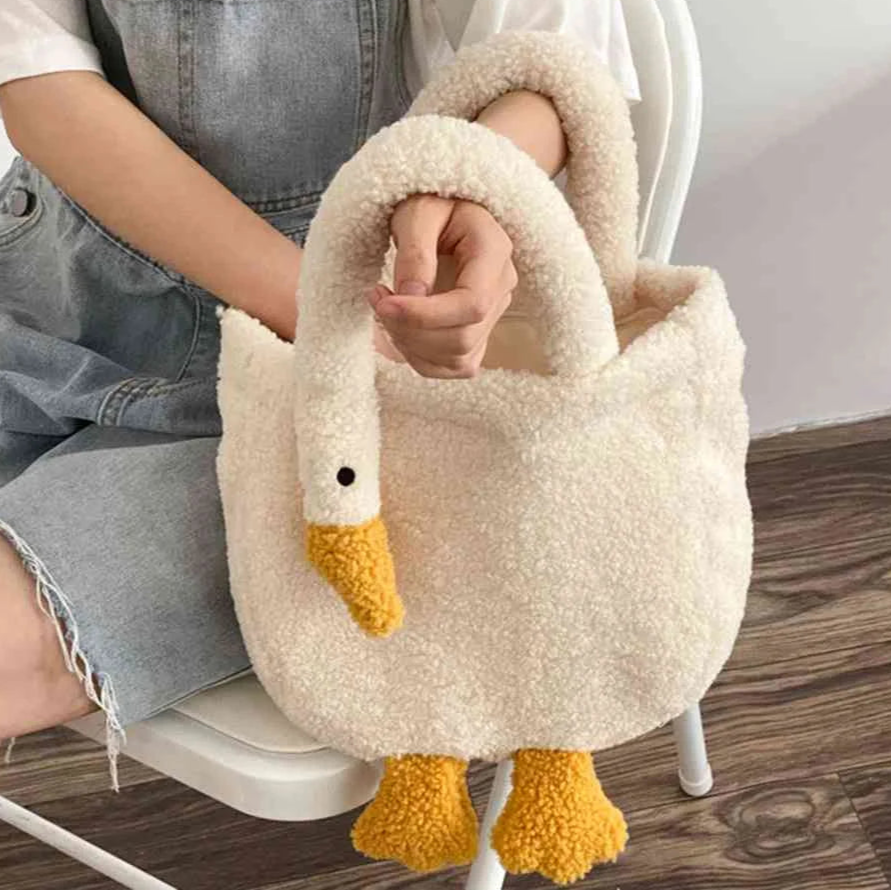 Kawaii Goose Plush Handbag 🦢✨ | Cozy Winter Crossbody Tote for Girls 💖 | Cute & Portable Shopping Bag 👜