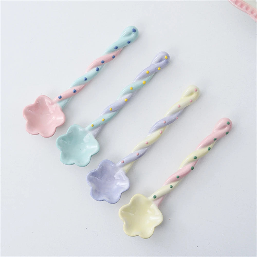 🌼 Charming Macaron Flower Spoon 🍭 Adorable Tableware for Sweet Treats! 🌈 - Pixie Quill