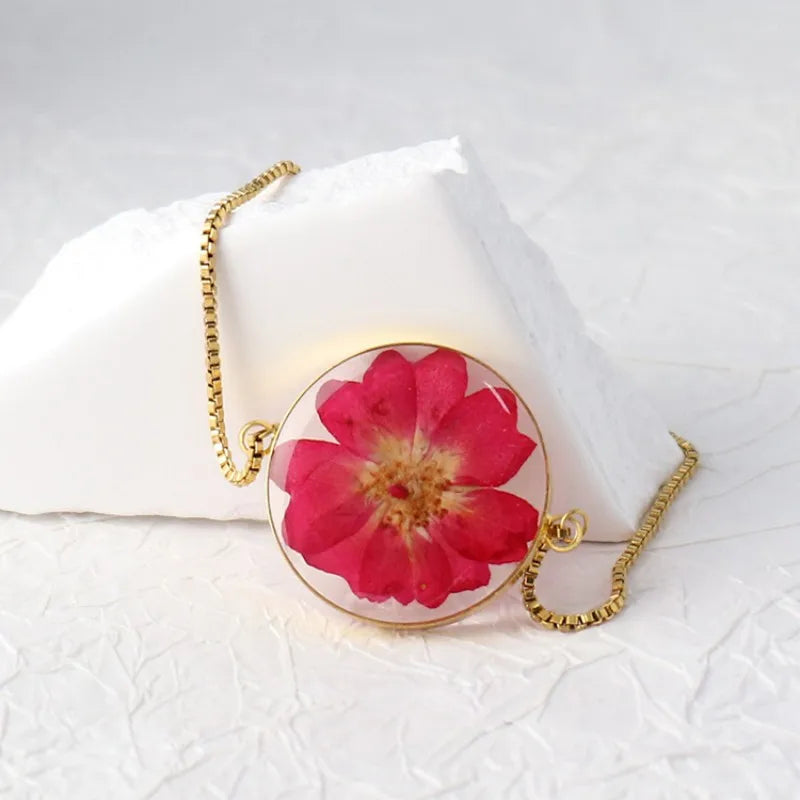 Unique Epoxy Resin Blue Flower Bracelets Elegant Pressed Flower Pendant Adjustable Chain Bracelets Wholesale Cute Charm Bracelet