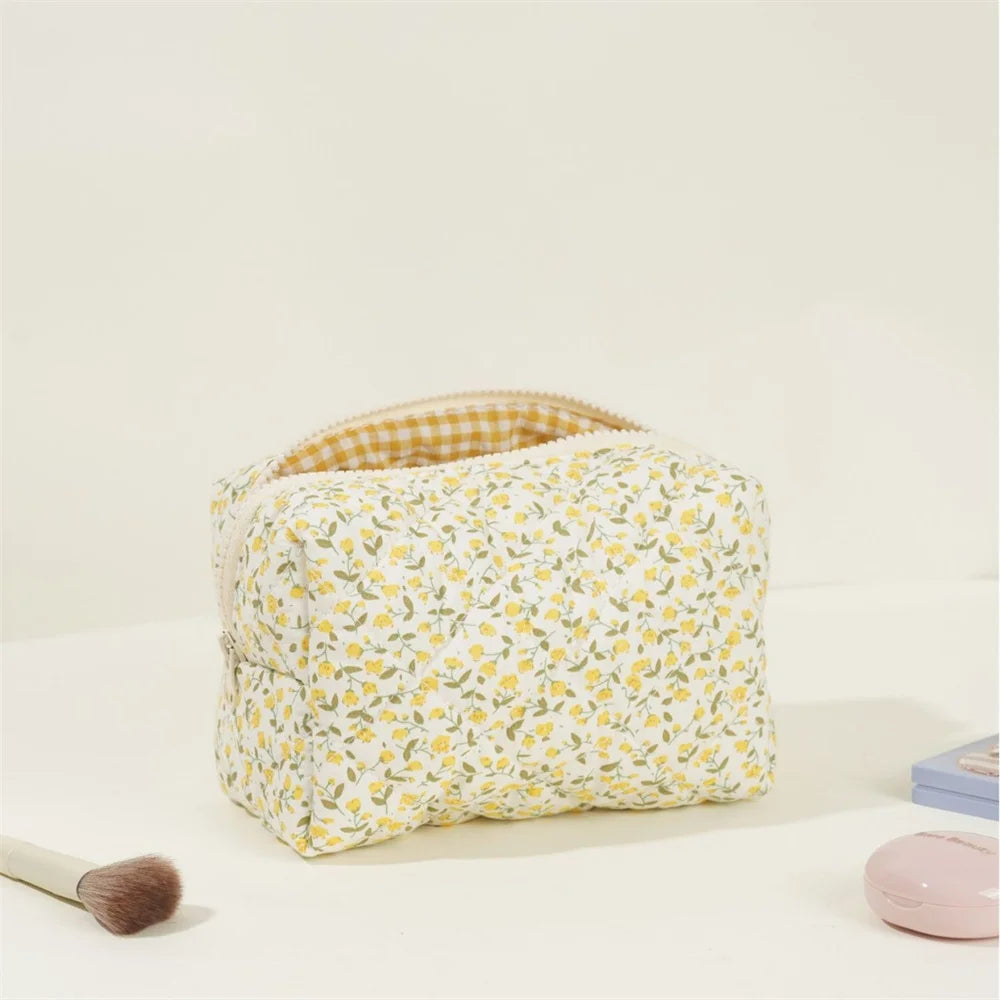 Kawaii Custom Floral Makeup Bag 🌸✨ | Adorable Cotton Travel Toiletry Case 🎀 | Personalized Birthday Gift for Girls 🎉