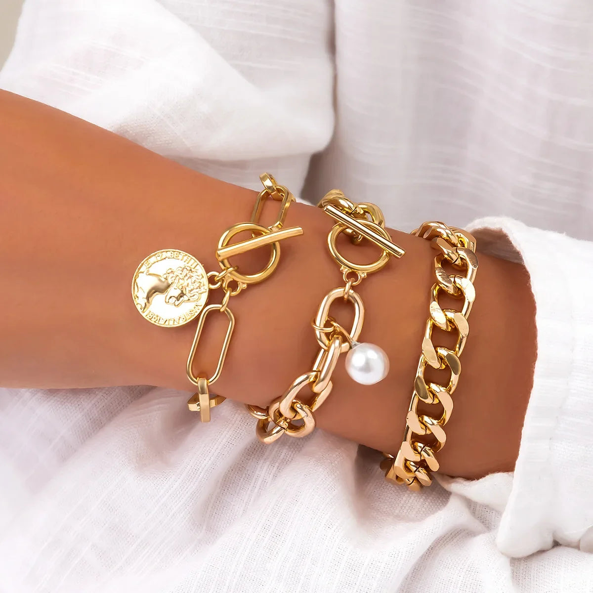 Whimsical Boho Star & Daisy Pearl Charm Bracelet Set 🌼✨ - Adjustable Eight-Piece Bangle for Fashionistas!