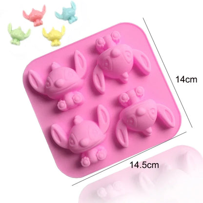 Cute Cartoon Animal Silicone Mold for Baking and Cupcake Topper 🐻🐭🐱🐷🦆