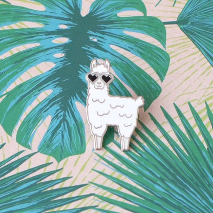 Kawaii Llama Love Enamel Pin 🎉✨ - Perfect Gift for Animal Lovers! 🦙💖