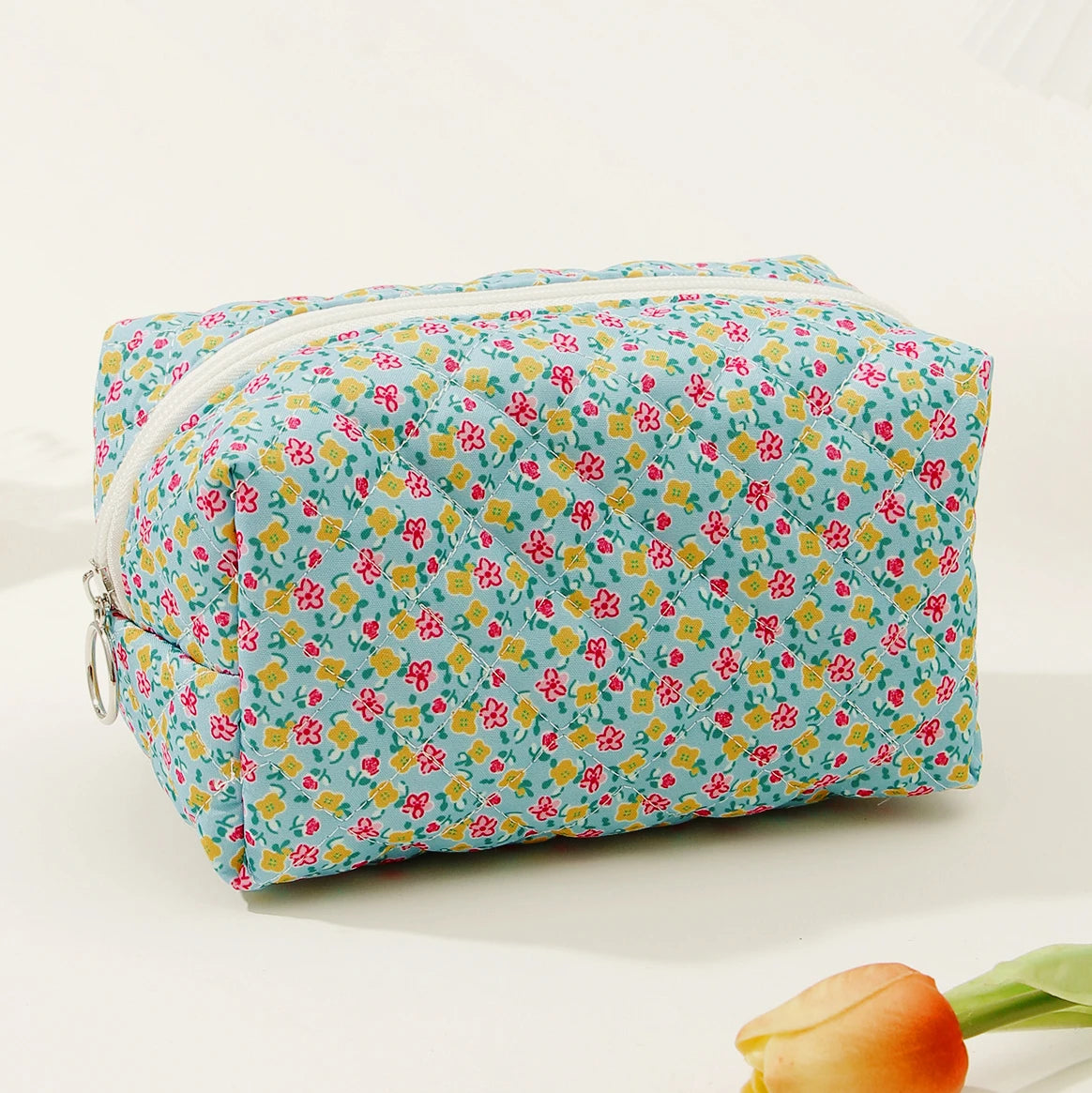 Kawaii Floral Makeup Bag 🌸✨ | Cute Portable Cosmetic Pouch for Travel & Storage 🎀 | Perfect Gift for Sweet Girls & Women 💖