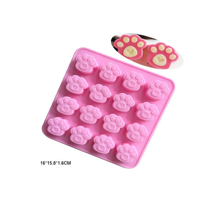 Cute Cartoon Animal Silicone Mold for Baking and Cupcake Topper 🐻🐭🐱🐷🦆