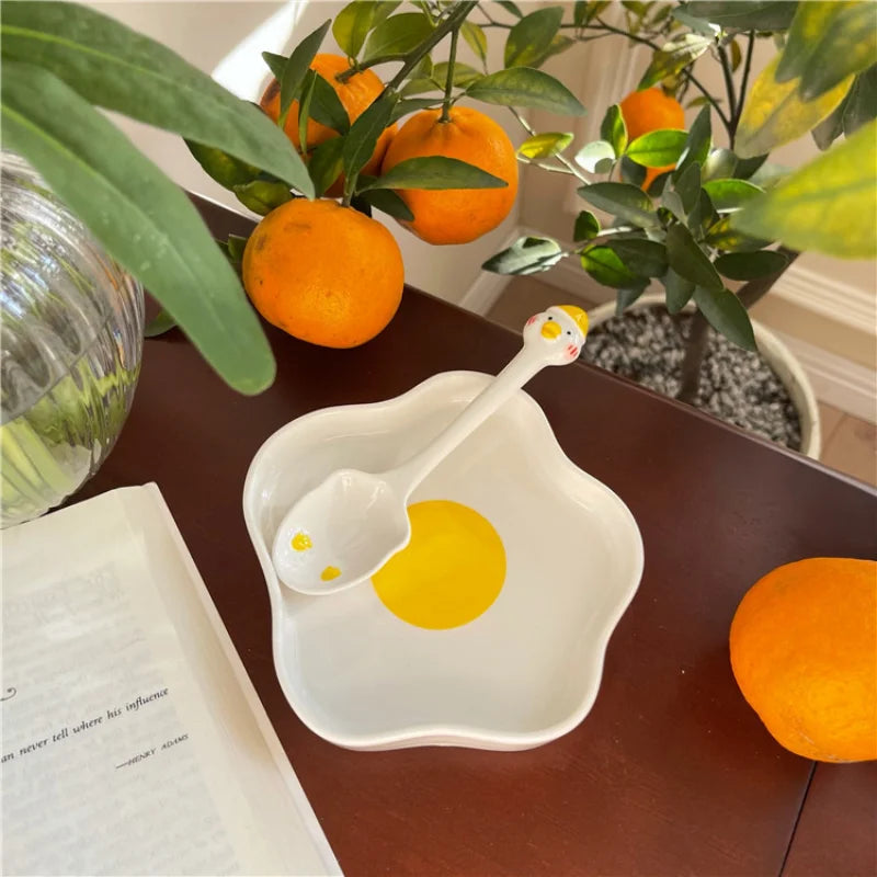 Charming Fried Egg Shaped Ceramic Plate for Whimsical Dining 🍳✨