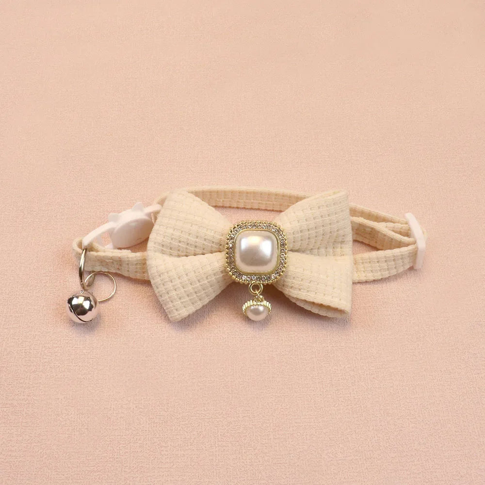 ✨ Adorable Adjustable Waffle Cat Collar with Vintage Pearl & Bow 🎀🐾 - Perfect for Trendy Tails! 🐱🌟