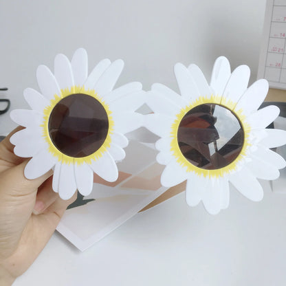 Kawaii Sunflower Sunglasses 🌼✨ | Adorable Daisy-Shaped Eyewear for Fun Parties & Photos 📸💖