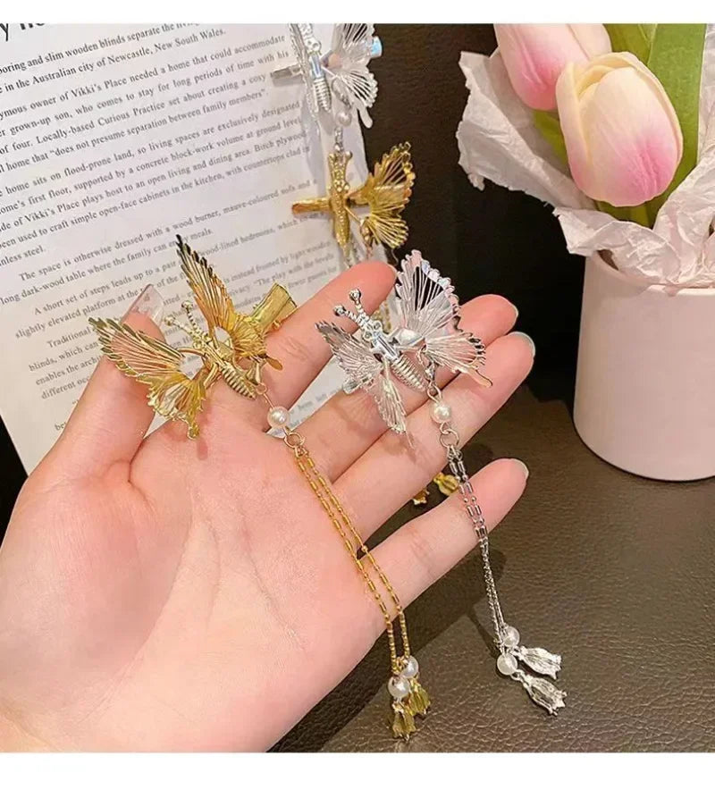 Kawaii Butterfly Hairpin 🌸✨ Vintage Tassel Clip for Adorable Style 🦋