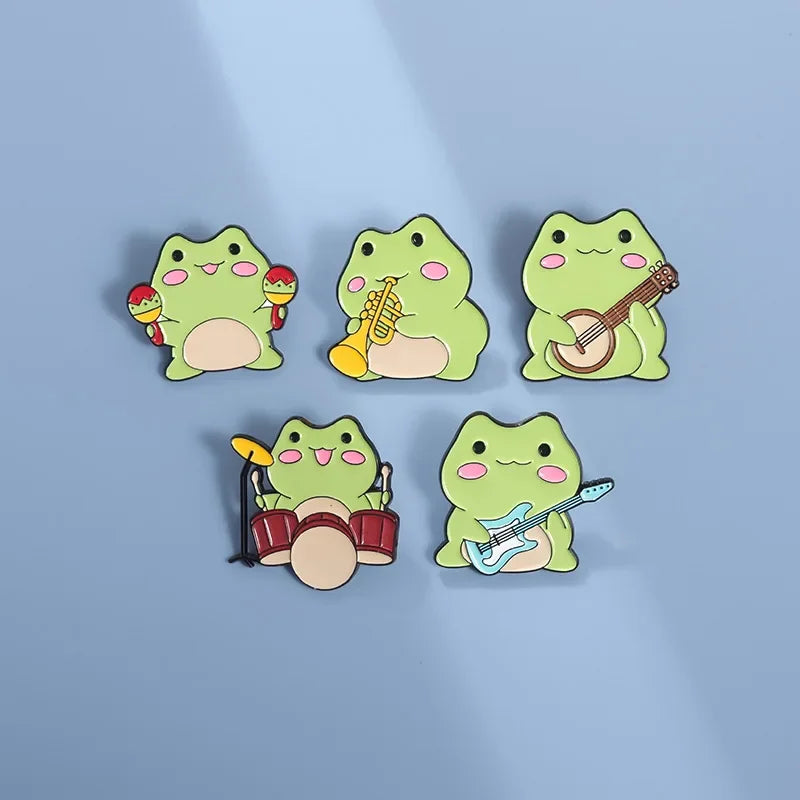 Kawaii Cartoon Frog Band Enamel Pins 🎶🐸 | Fun Drum & Guitar Brooches for Kids & Friends 🎸✨ | Cute Lapel Badges & Jewelry Gift