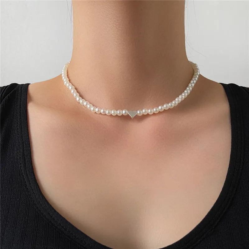 ❤️✨ Kawaii Love Heart Pearl Choker Necklace - Trendy Charm for Parties! 🎉💖