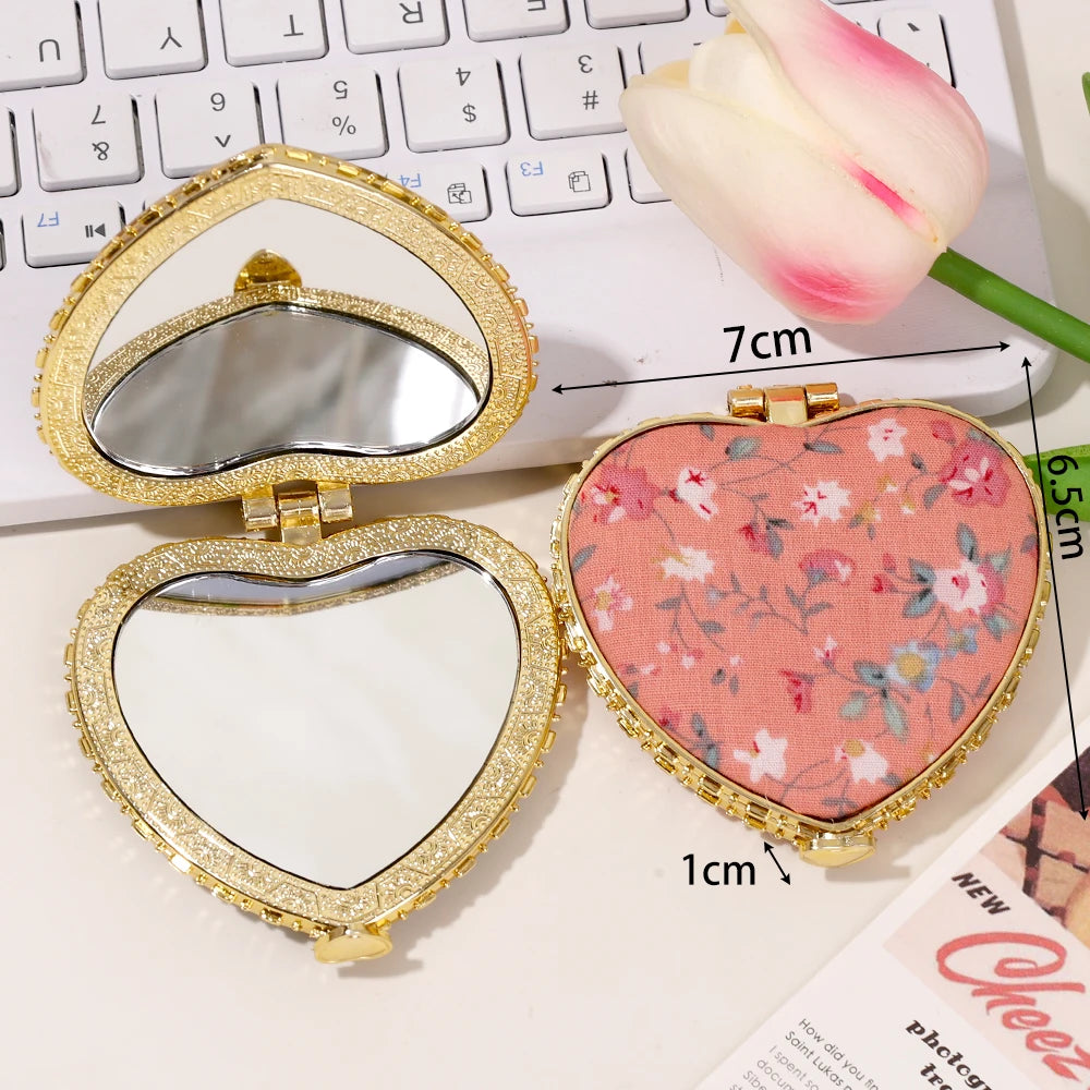 Kawaii Retro Fabric Pocket Mirror 🌸✨ - Double-Sided Compact Makeup Mirror for Cute Touch-Ups! 💖