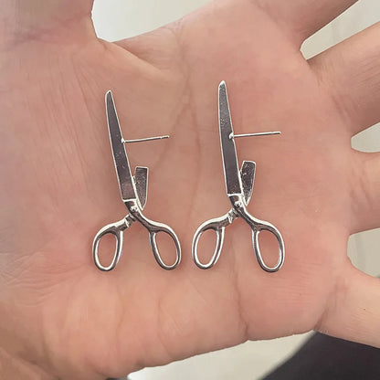 Kawaii Retro Scissors Ear Studs ✂️✨ - Adorable Hip Hop Rock Earrings for Trendy Women 🎉🎁