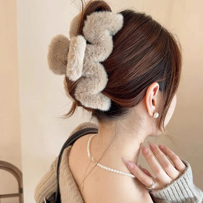 Cute Plush Big Crab Hair Claw Clip 🦀✨ | Perfect for Thick Hair & Playful Ponytails | Adorable Kawaii Hair Accessory for Women! 🎀