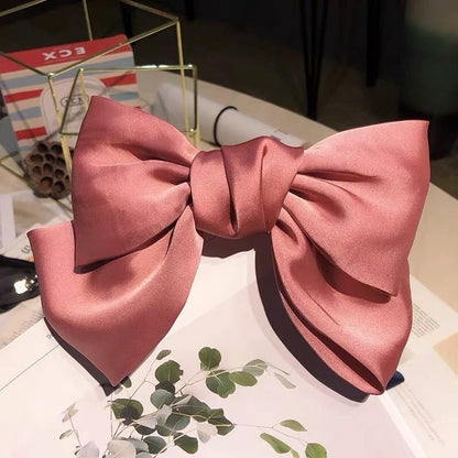 Adorable Bowknot Hair Clip 🎀✨ - Cute Ponytail Accessory for Trendy Girls! 🌸💕