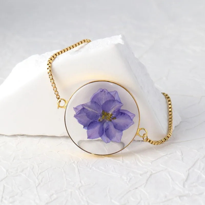 Unique Epoxy Resin Blue Flower Bracelets Elegant Pressed Flower Pendant Adjustable Chain Bracelets Wholesale Cute Charm Bracelet