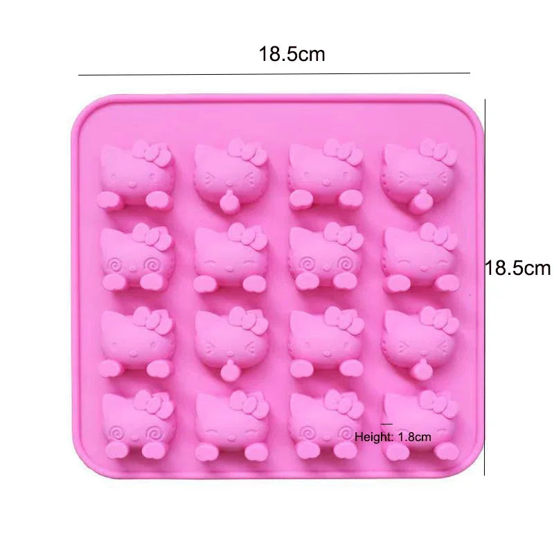Cute Cartoon Animal Silicone Mold for Baking and Cupcake Topper 🐻🐭🐱🐷🦆