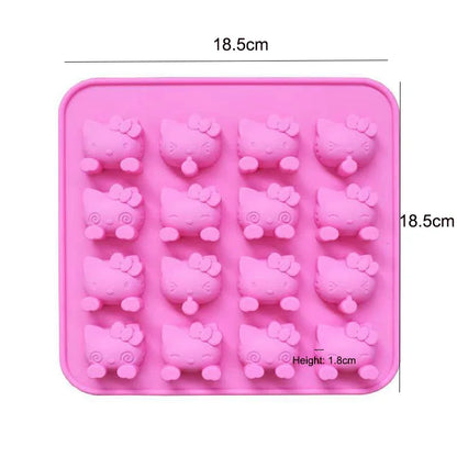 Cute Cartoon Animal Silicone Mold for Baking and Cupcake Topper 🐻🐭🐱🐷🦆