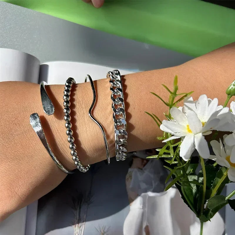Whimsical Boho Star & Daisy Pearl Charm Bracelet Set 🌼✨ - Adjustable Eight-Piece Bangle for Fashionistas!