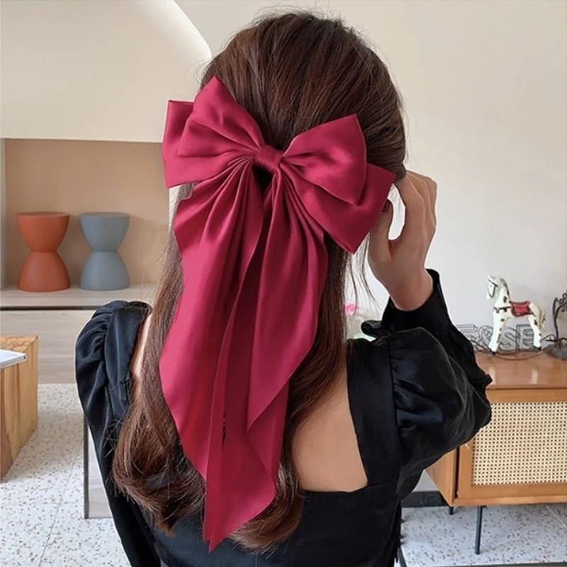 Adorable Bowknot Hair Clip 🎀✨ - Cute Ponytail Accessory for Trendy Girls! 🌸💕