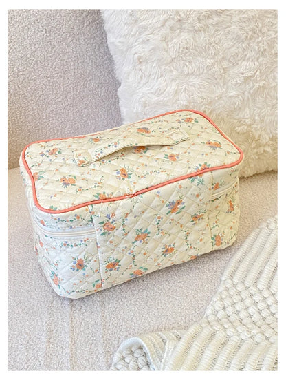 Kawaii Floral Makeup Bag 🌸✨ | Large Capacity Cosmetic Clutch for Travel & Toiletries 💖👜