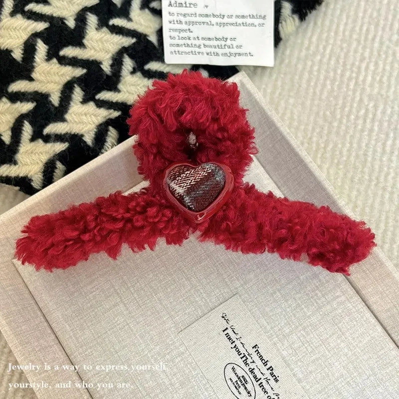Kawaii Heart Plush Hair Claw Clip 💖 - Adorable Hair Accessory for Long Hair, Perfect for Women & Girls 🌟✨