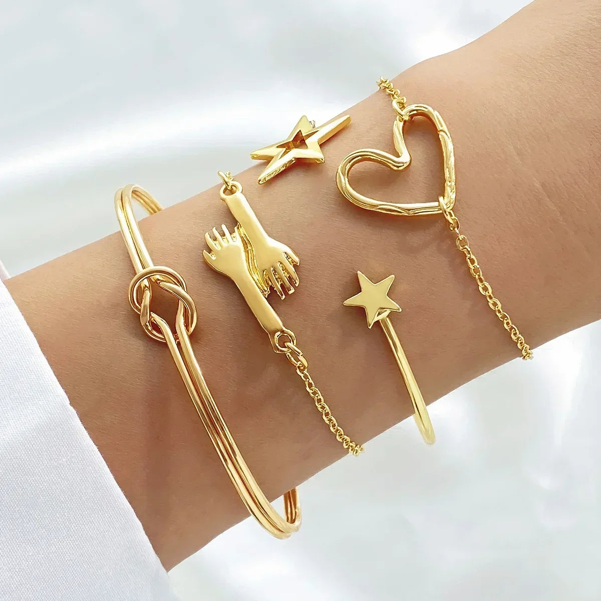 Whimsical Boho Star & Daisy Pearl Charm Bracelet Set 🌼✨ - Adjustable Eight-Piece Bangle for Fashionistas!