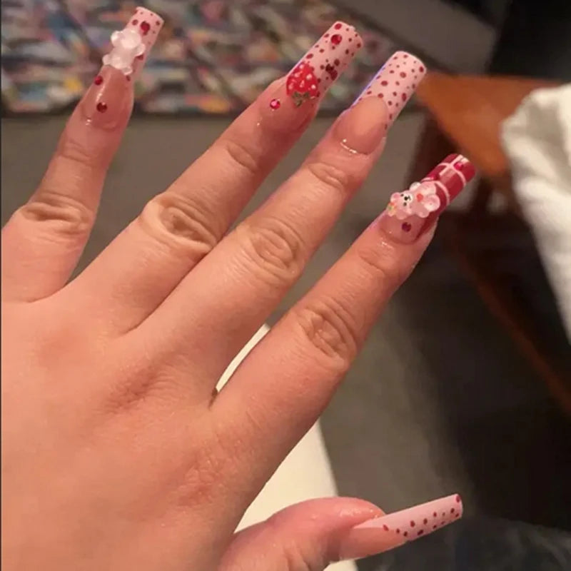 Kawaii Strawberry Bear Nail Art Set 🍓🐻 | 24 Adorable False Nails for Women & Girls ✨