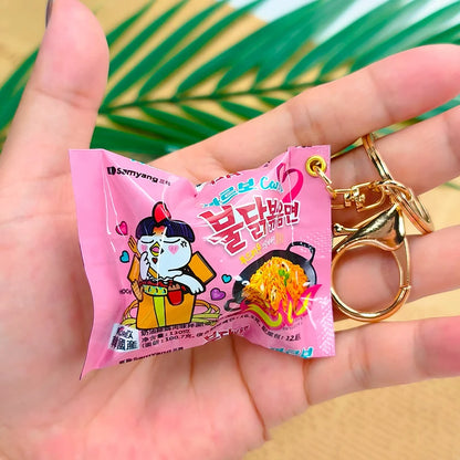 Kawaii Ramen Keychain 🍜✨ - Adorable Turkey Noodles Snack Bag Charm for Christmas Gifts & Fun Decor! 🎄🎁