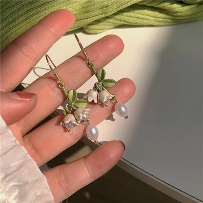 Kawaii Enamel Bell Orchid Pearl Choker 🌸✨ – Cute Floral Pendant Necklace for Women | Perfect Gift for Special Occasions!