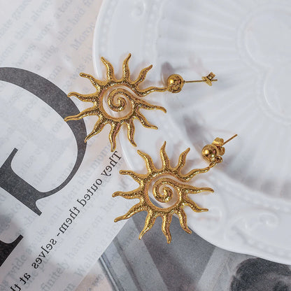 Hollow Sun Shape Stainless Steel Stud Earring For Women 14K Plated Cute Solar Charm 💖☀️ Dainty Vintage Vibe