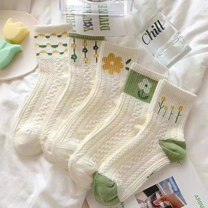 Ruffled White Socks Set 🌸👣 - 5 Pairs of Sweet Cotton Cuties for Spring & Summer! 💖 - Pixie Quill