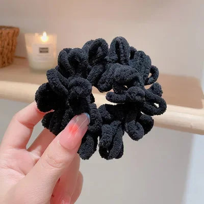 Kawaii Soft Plush Pompom Hair Ties for Girls & Women 🎀✨ - Cute Elastic Hair Bands for Winter Fashion! 🌟💖