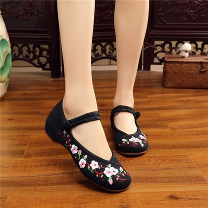 Retro Red Embroidered Ballet Flats Women Casual Anti Skid Hemp Flat Shoes 👡🌸