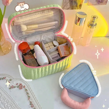 Kawaii Triangle Makeup Pouch 🌟 Cute Travel Cosmetic Bag 👜 Zipper Organizer for Toiletries & Beauty Essentials 🎀