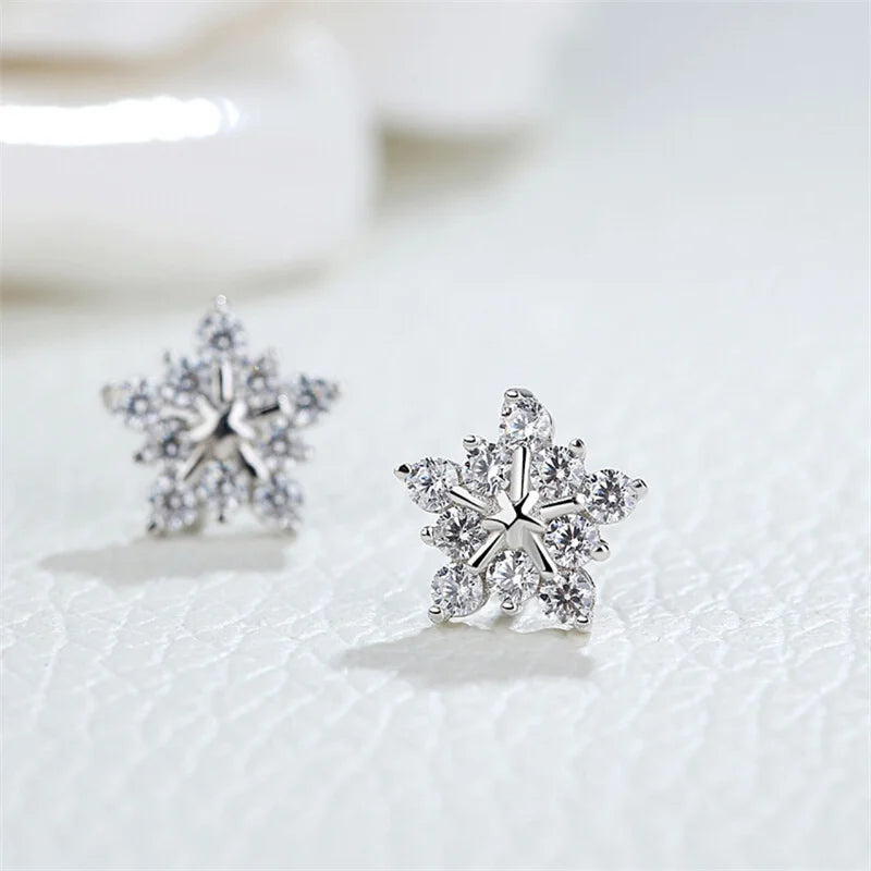 Delicate Snowflake Charm Stud Earrings Women Christmas Gift Crystal Zircon ❄️✨